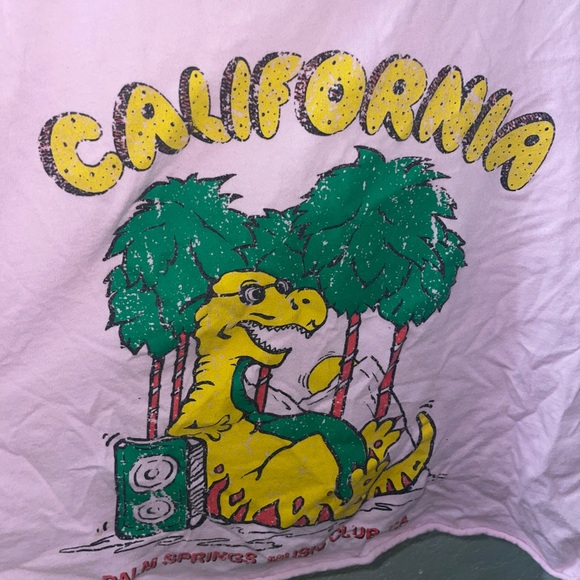 Local lab crop top selling as size car - Picture 4 of 7